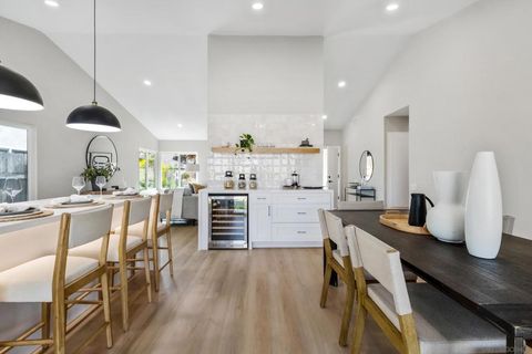 13072 Trigger St San Diego CA 92129