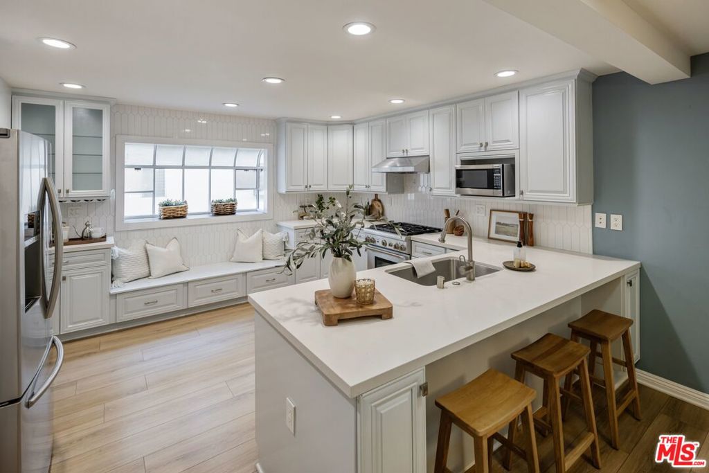 4752 La Villa Marina F