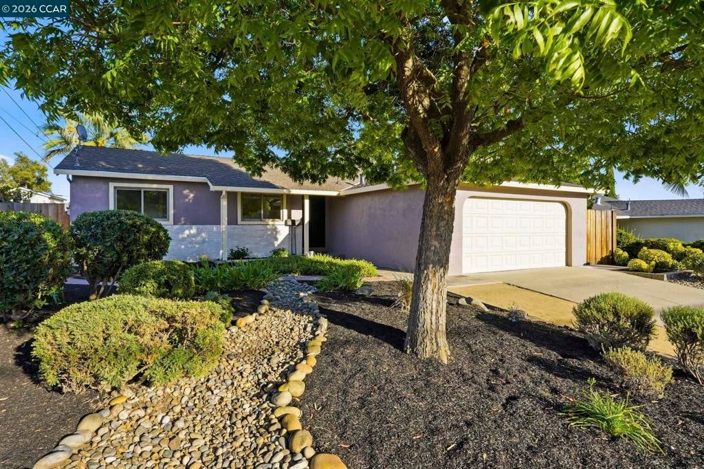 433 Lassen Dr