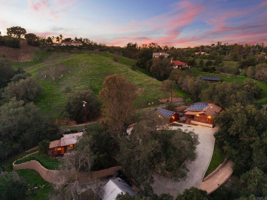 901 S Live Oak Park Road