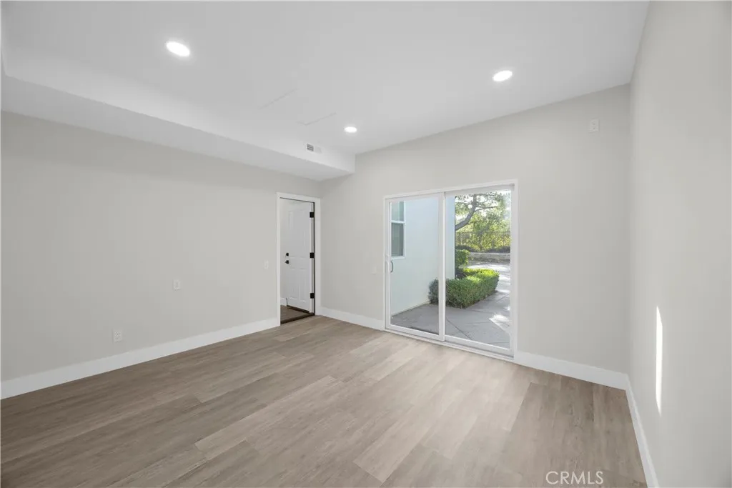 Newport Coast, California 92657, United States, 6 Bedrooms Bedrooms, ,4 BathroomsBathrooms,Residential,Active,242034