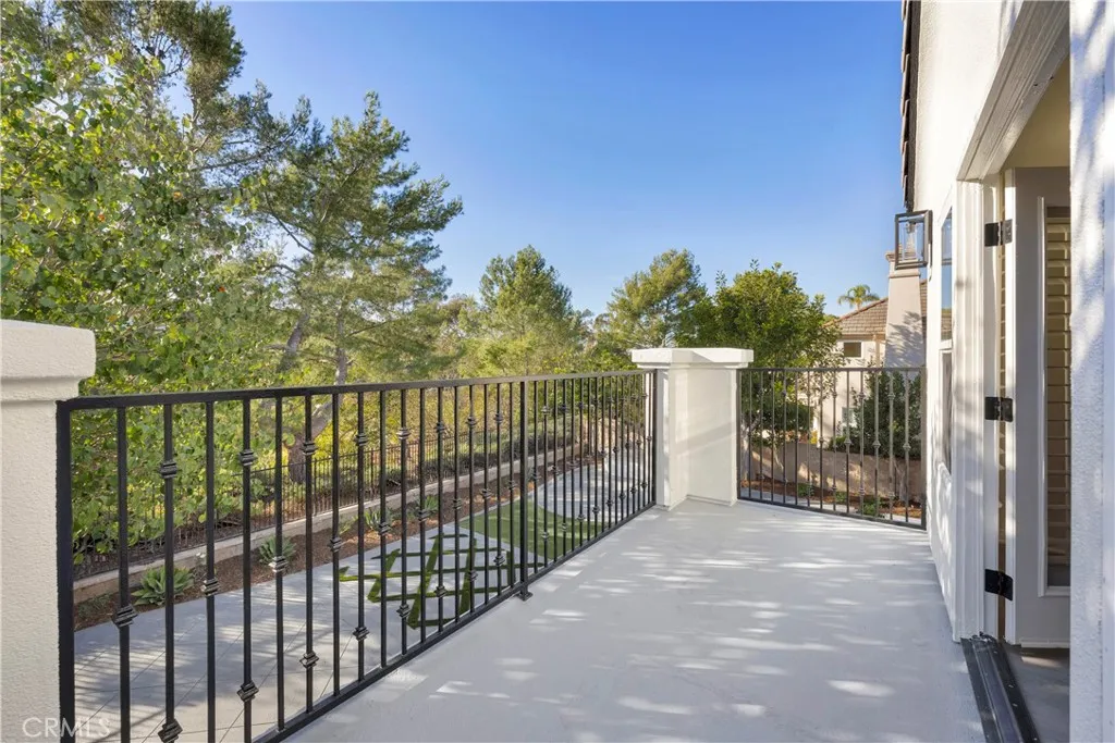 Newport Coast, California 92657, United States, 6 Bedrooms Bedrooms, ,4 BathroomsBathrooms,Residential,Active,242034