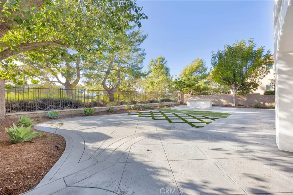 Newport Coast, California 92657, United States, 6 Bedrooms Bedrooms, ,4 BathroomsBathrooms,Residential,Active,242034