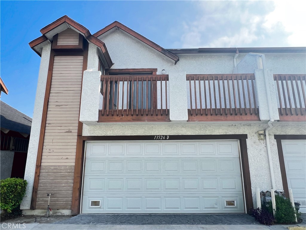 Welcome to this bright and inviting end-unit townhome in the heart of Baldwin Park. Featuring 3 spacious bedrooms and 2.5 bathrooms, this home offers a comfortable 1,281 sq ft of living space perfect for families or professionals. The main level boasts an open-concept living and dining area with a cozy fireplace, central air conditioning, and large windows for plenty of natural light. The kitchen offers ample cabinet space and convenient access to the dining area, making it perfect for entertaining. Upstairs, you’ll find all bedrooms, including a generously sized primary suite with its own private bathroom. The home also offers two assigned parking spaces for added convenience. Enjoy the benefits of living in a secure gated community with access to a sparkling community pool. Located close to local schools, shopping, dining, and easy freeway access, this home combines comfort with convenience.