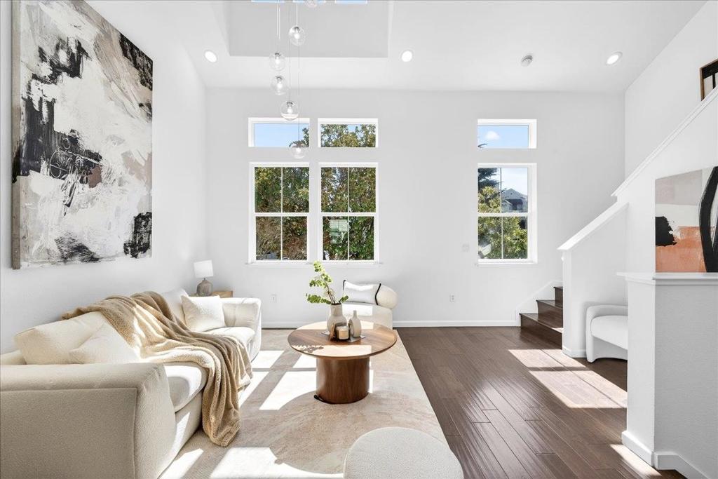 679 Pinnacles Terrace