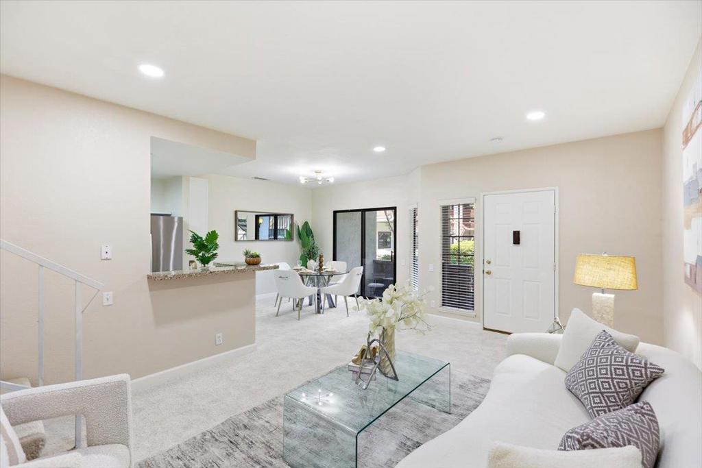 479 Costa Mesa Terrace B