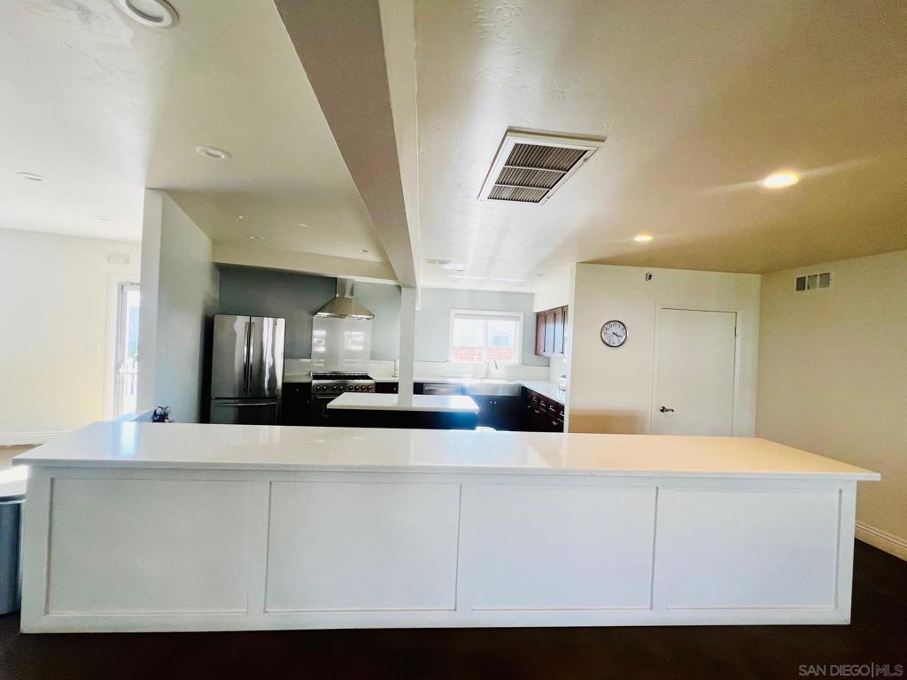 East Escondido - Manufactured In Park