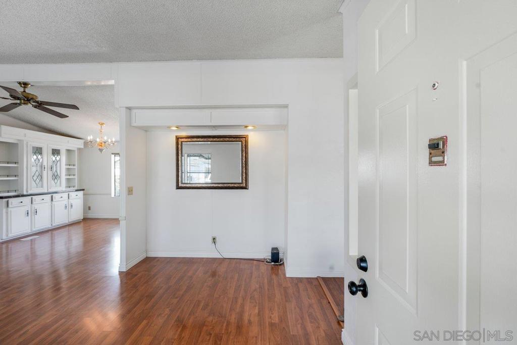 211 N Citrus Avenue #50