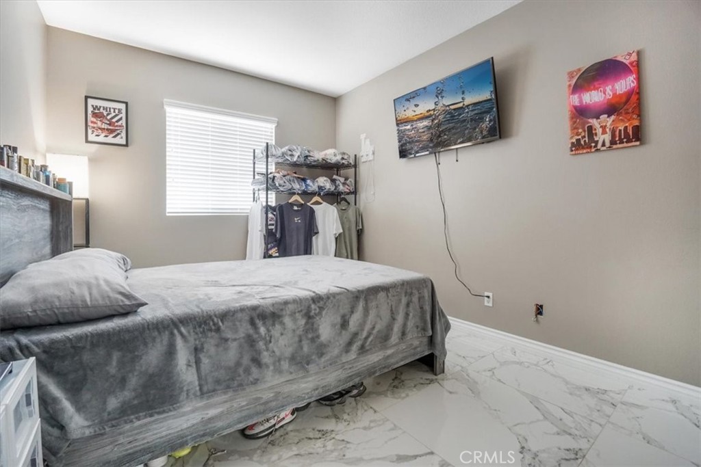 11213 Shanandoah Street