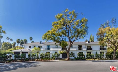 927 N Whittier Drive Beverly Hills CA 90210