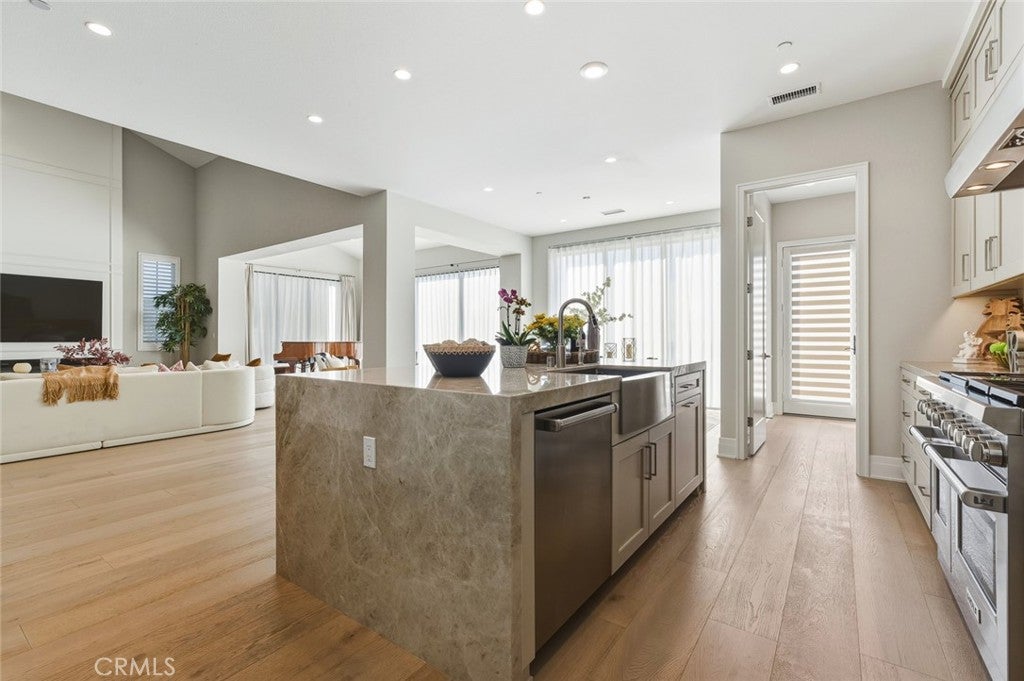 139 Prestigo, Irvine CA 92602 - Photo 14