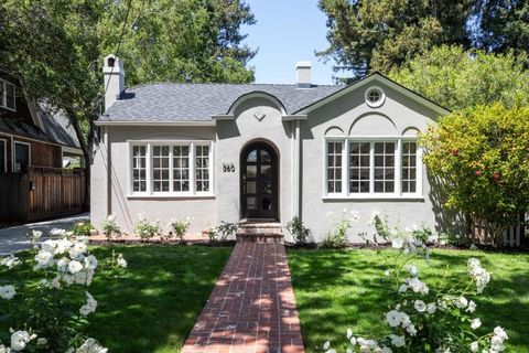 Photo of 360 Stanford Avenue, Palo Alto, CA 94306 (MLS # ML82045200)