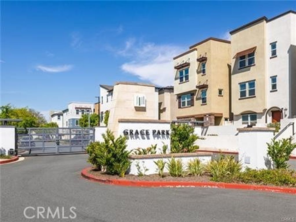 Photo of 533 Daniel Freeman Circle, Inglewood, CA 90301 (MLS # SB26009381)