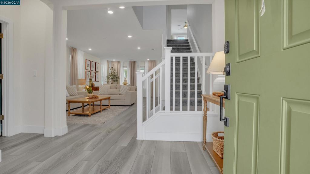 156 156 Scott Creek Way