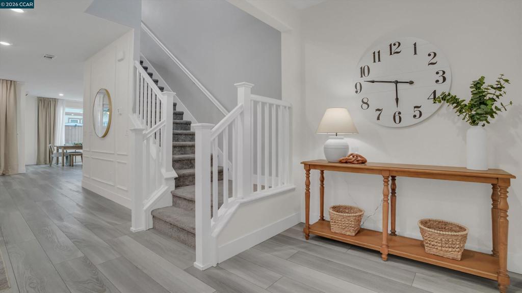 156 156 Scott Creek Way