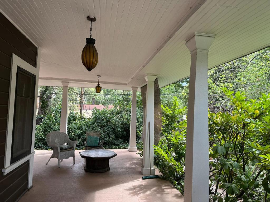 Properties 1 15550 Glen Una Drive
