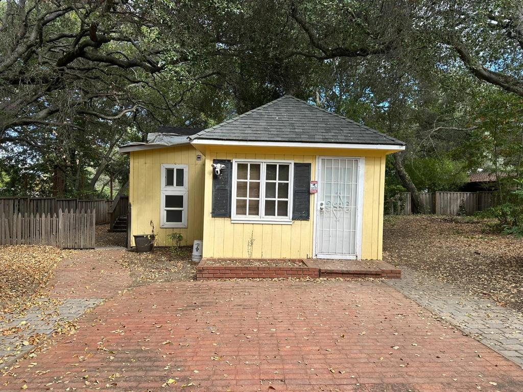 Properties 2 15550 Glen Una Drive