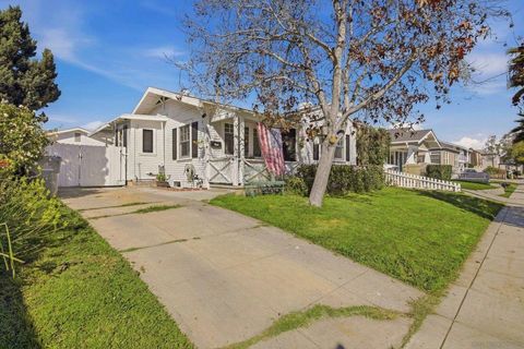 Photo of 4636 40 Cherokee Ave Ave, San Diego, CA 92116 (MLS # 260004919SD)