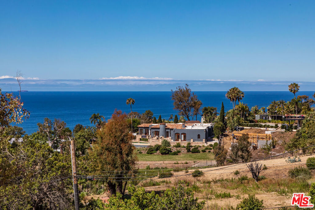 22077 Carbon Mesa Road