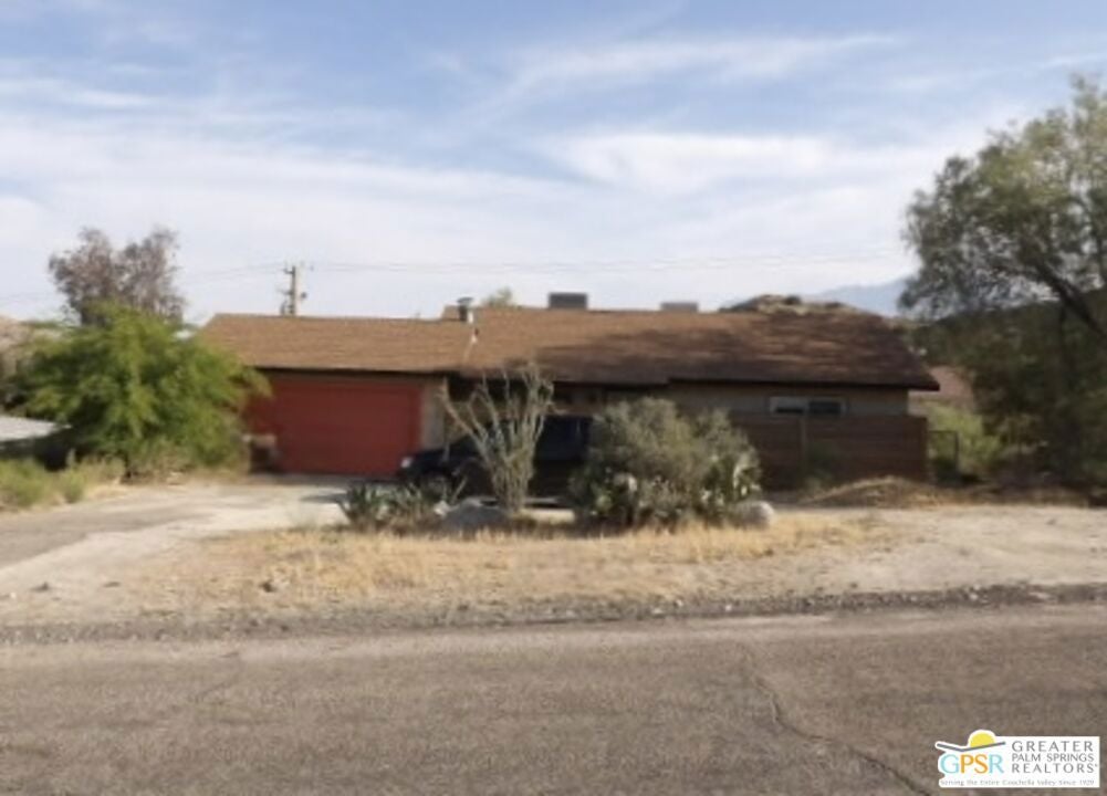 49017 Hibiscus Drive