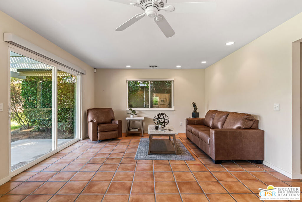 Portola Country Club - Manufactured In Park