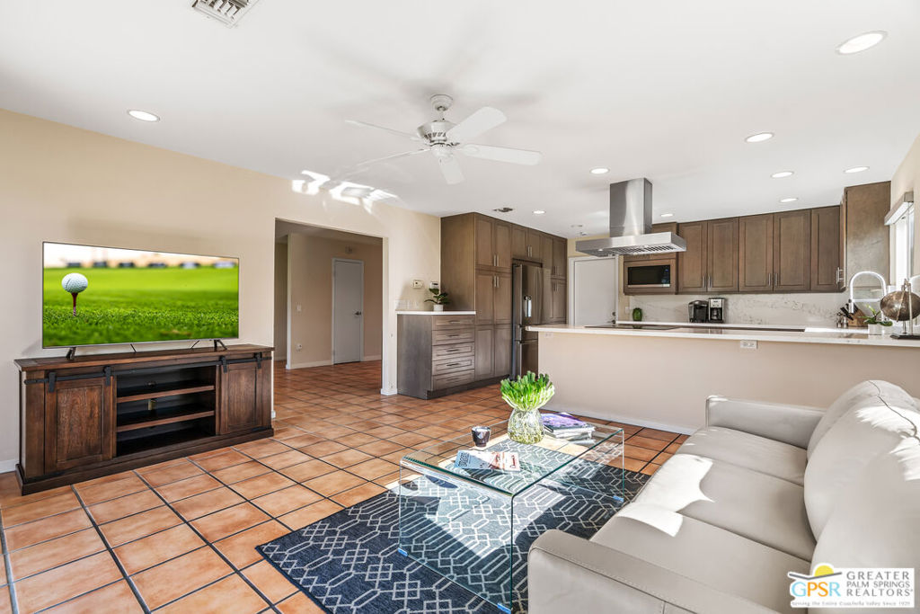 Portola Country Club - Manufactured In Park