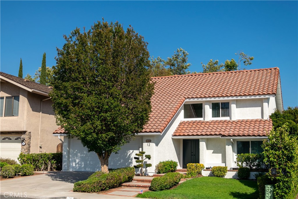 Beautifully Remodeled Executive Home in Prestigious Park Place.
Welcome to this impeccably remodeled executive residence in the highly sought-after Park Place community of Irvine. With four generously sized bedrooms bathed in natural light, this home offers an ideal blend of comfort, style, and functionality.
The completely renovated kitchen and bathrooms showcase modern fixtures, sleek quartz countertops, and brand-new cabinetry—perfectly designed for contemporary living. The expansive primary suite features a luxurious en suite bath with a walk-in shower and elegant finishes.
New luxury vinyl plank flooring flows seamlessly throughout the main level, enhancing the home’s warmth and sophistication. The formal living and dining rooms provide an elegant setting for gatherings, while the inviting family room, complete with a cozy fireplace, opens to a beautifully landscaped backyard ideal for relaxing or entertaining.
Additional highlights include indoor laundry, newer dual-pane vinyl windows and sliding doors, and professionally maintained landscaping that enhances curb appeal and outdoor enjoyment.
Park Place residents enjoy access to resort-style amenities including a sparkling pool, spa, wading pool, tennis courts, volleyball court, playground, BBQ areas, clubhouse, and expansive greenbelts. Ideally located near award-winning schools, premier shopping, dining, and major freeways, this home offers exceptional convenience and lifestyle.
Don’t miss this rare opportunity to own a turnkey home in one of Irvine’s most sought-after neighborhoods!