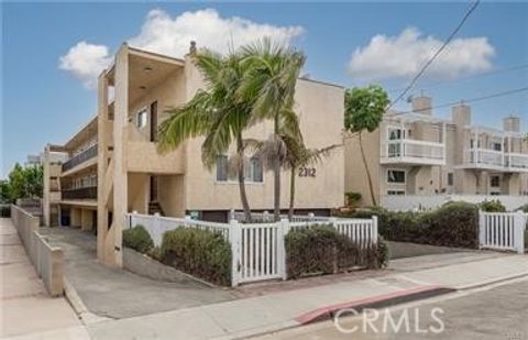 Photo of 2312 Vanderbilt Lane Ln #8, Redondo Beach, CA 90278 (MLS # SB26015140)