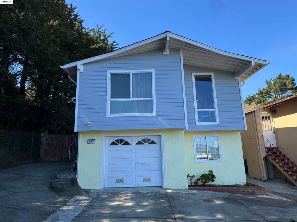 908 Higate Dr