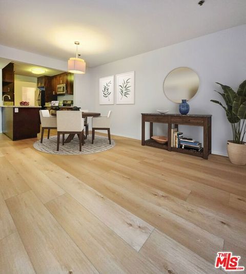 Tiny photo for 832 3rd Street #203, Santa Monica, CA 90403 (MLS # 26695517)