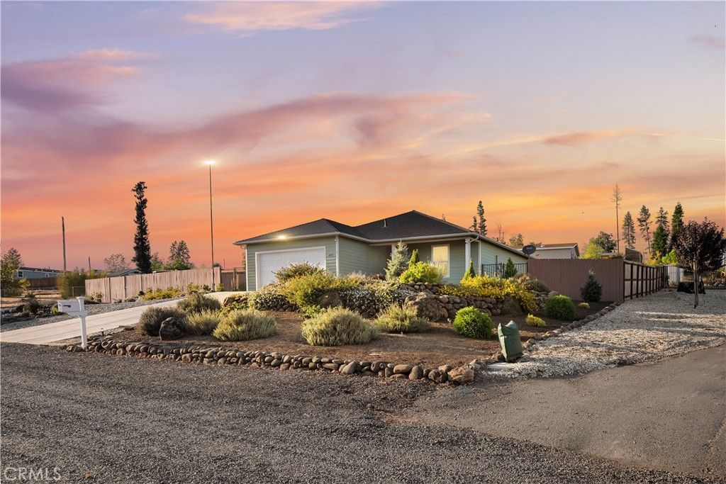 Photo of 699 Edwards Lane, Paradise, CA 95969 (MLS # SN25216818)