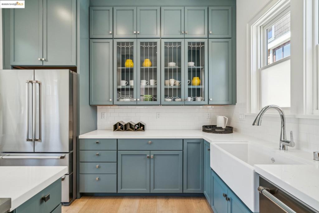 PIEDMONT AVENUE - Residential