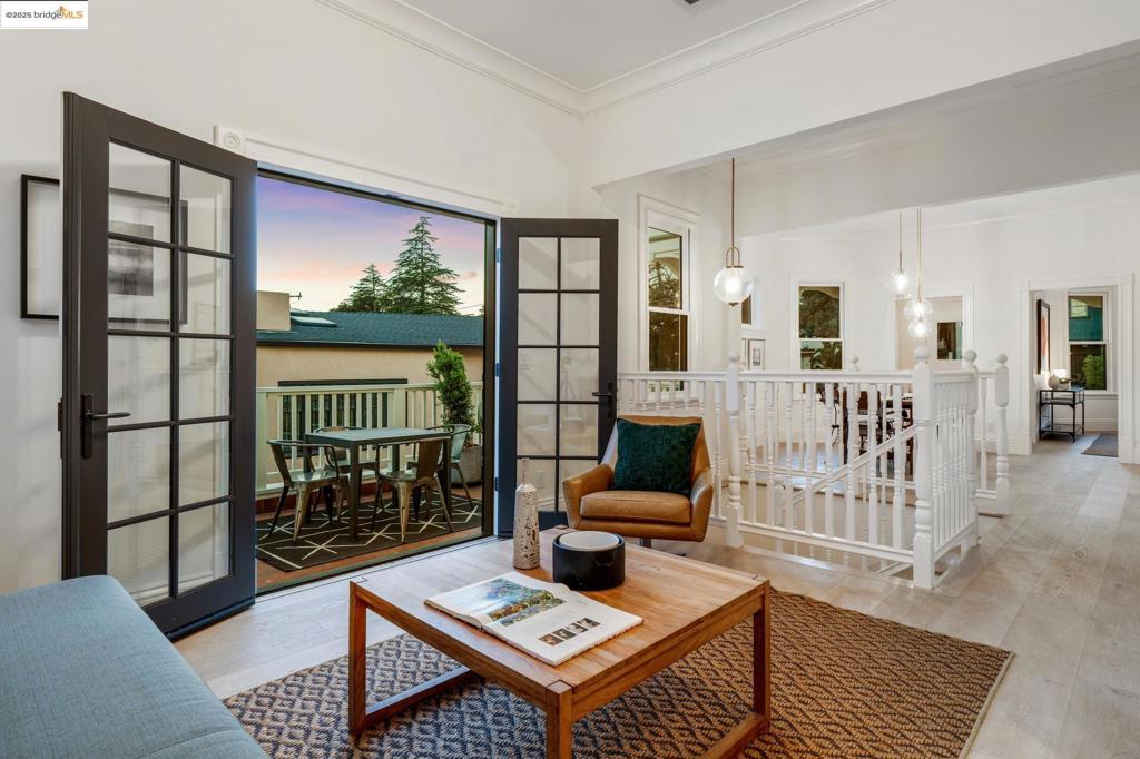 PIEDMONT AVENUE - Residential