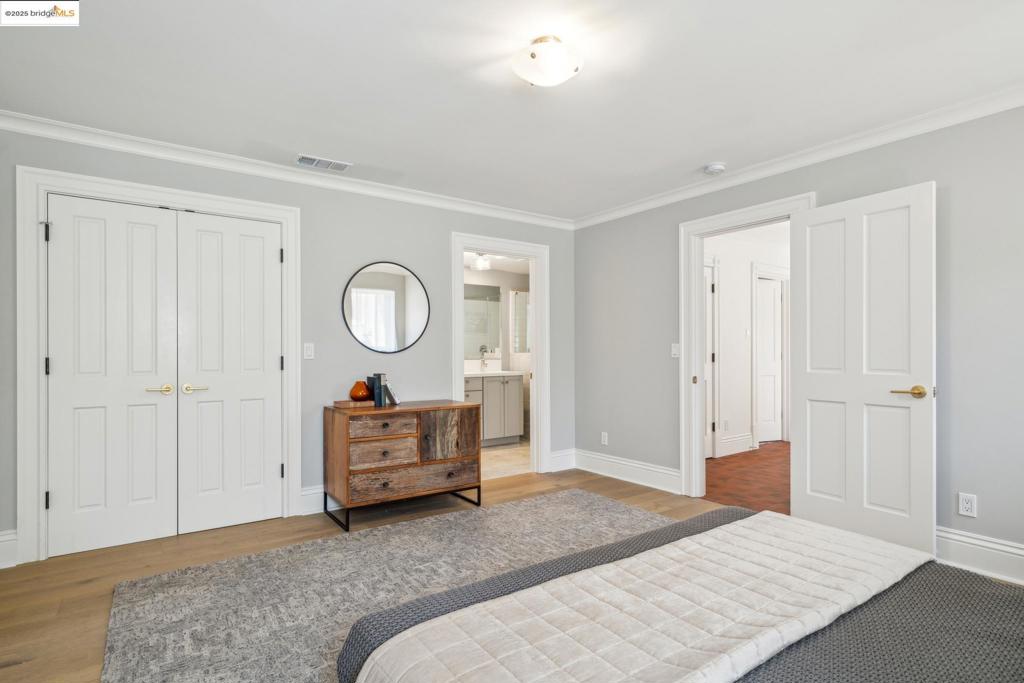 PIEDMONT AVENUE - Residential