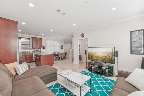 3804 Howard Avenue Los Alamitos CA 90720