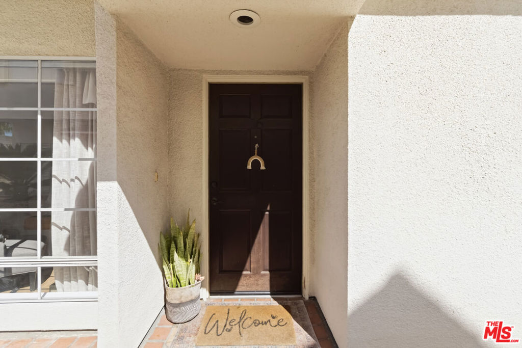 856 W Beach Avenue 16