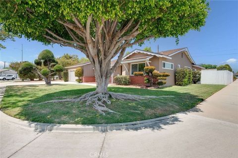 834 N Darfield Avenue Covina CA 91724
