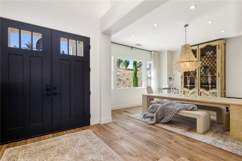 Photo of 40756 Los Ranchos Circle, Temecula, CA 92592 (MLS # OC25225035)