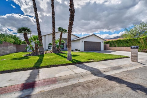 Photo of 67715 Peineta Road, Cathedral City, CA 92234 (MLS # 219154892DA)