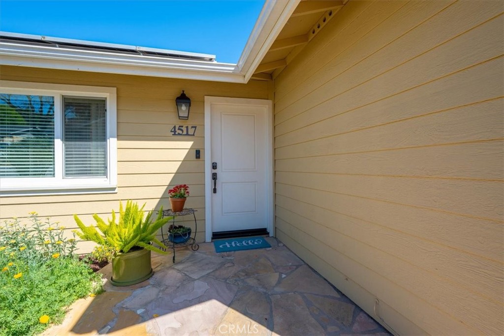 4517 Mananita Ave.
