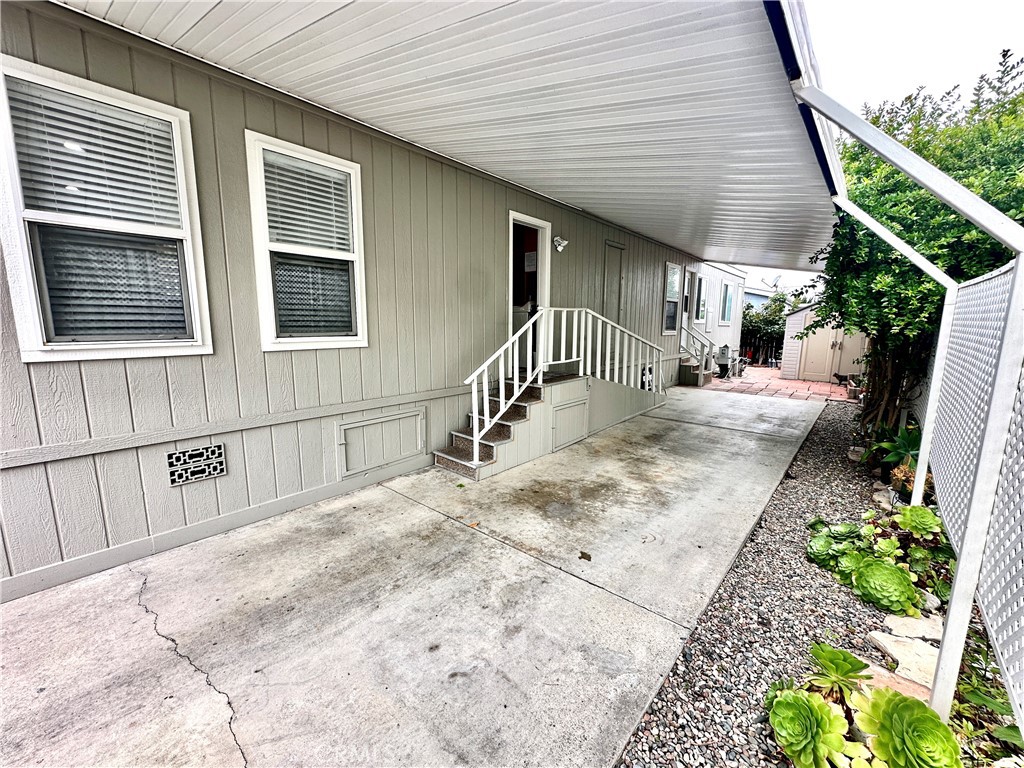 8200 Bolsa Avenue 5
