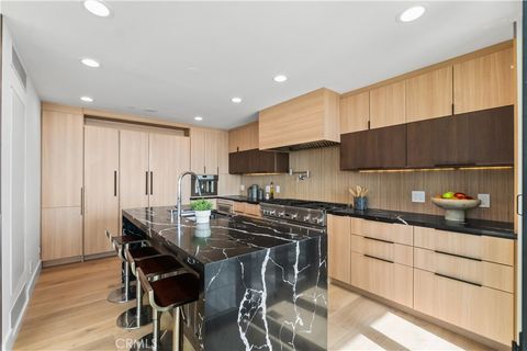 Tiny photo for 214 El Porto Street, Manhattan Beach, CA 90266 (MLS # SB25146217)