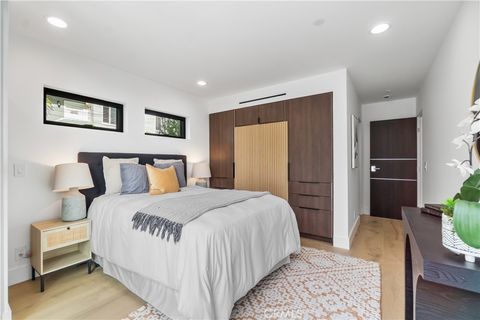 Tiny photo for 214 El Porto Street, Manhattan Beach, CA 90266 (MLS # SB25146217)