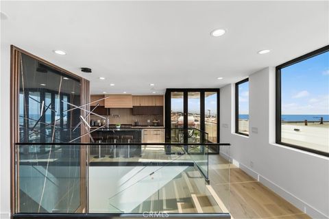 Tiny photo for 214 El Porto Street, Manhattan Beach, CA 90266 (MLS # SB25146217)