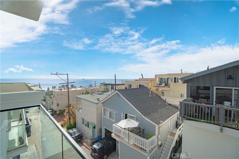 Tiny photo for 214 El Porto Street, Manhattan Beach, CA 90266 (MLS # SB25146217)
