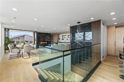 Tiny photo for 214 El Porto Street, Manhattan Beach, CA 90266 (MLS # SB25146217)