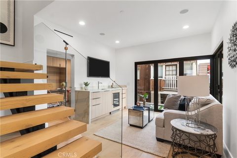 Tiny photo for 214 El Porto Street, Manhattan Beach, CA 90266 (MLS # SB25146217)