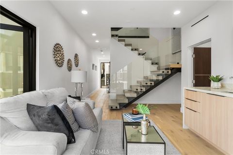 Tiny photo for 214 El Porto Street, Manhattan Beach, CA 90266 (MLS # SB25146217)