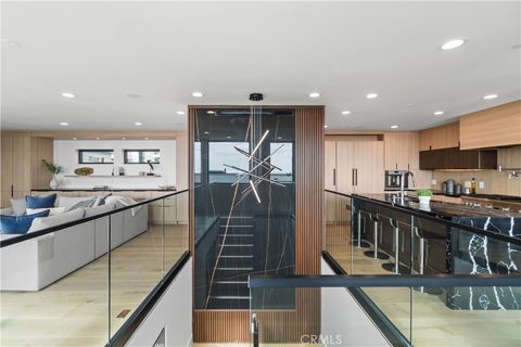 Tiny photo for 214 El Porto Street, Manhattan Beach, CA 90266 (MLS # SB25146217)