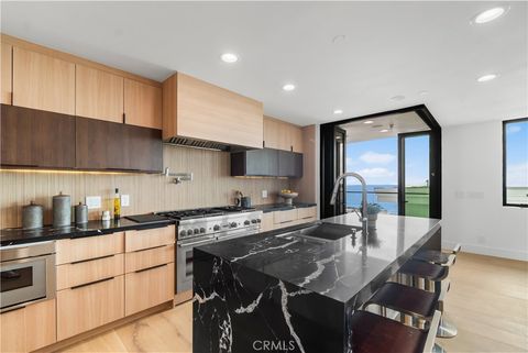 Tiny photo for 214 El Porto Street, Manhattan Beach, CA 90266 (MLS # SB25146217)